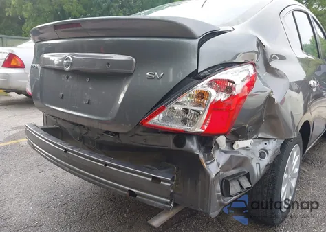 2018 Nissan Versa S/S Plus/Sv/Sl z USA, uszkodzony, nr VIN 3N1CN7AP1JL811400